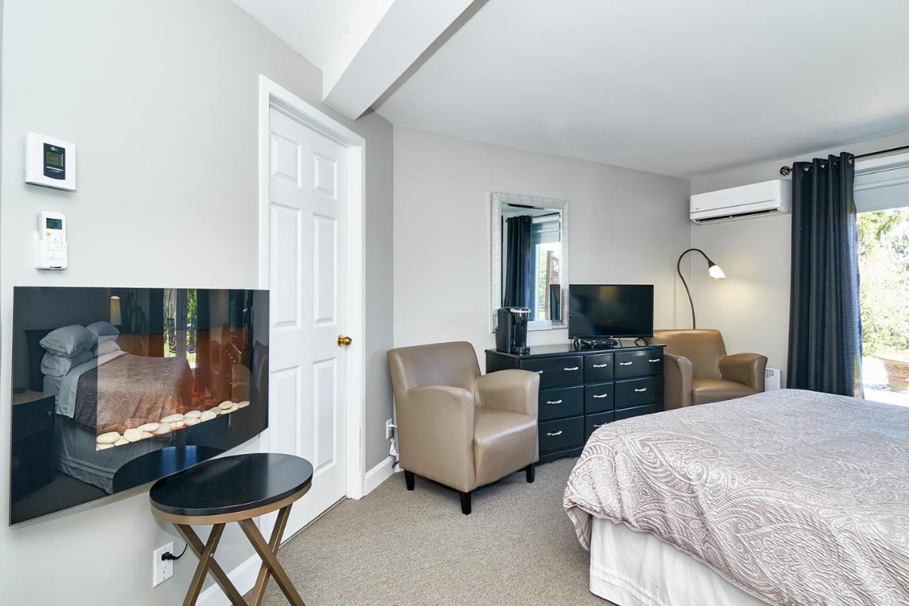 Auberge Aux Deux Pères Magog Esterno foto