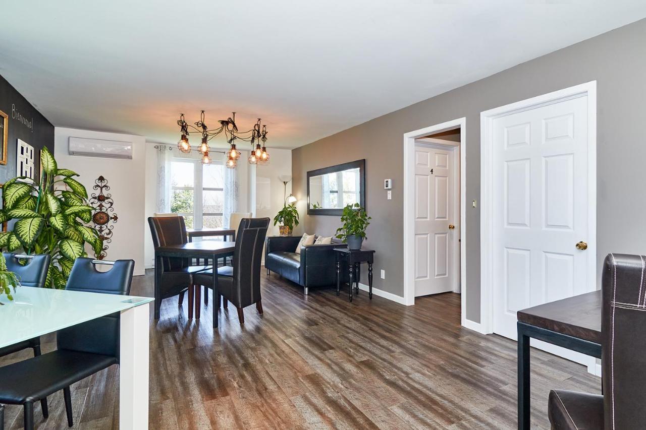 Auberge Aux Deux Pères Magog Esterno foto