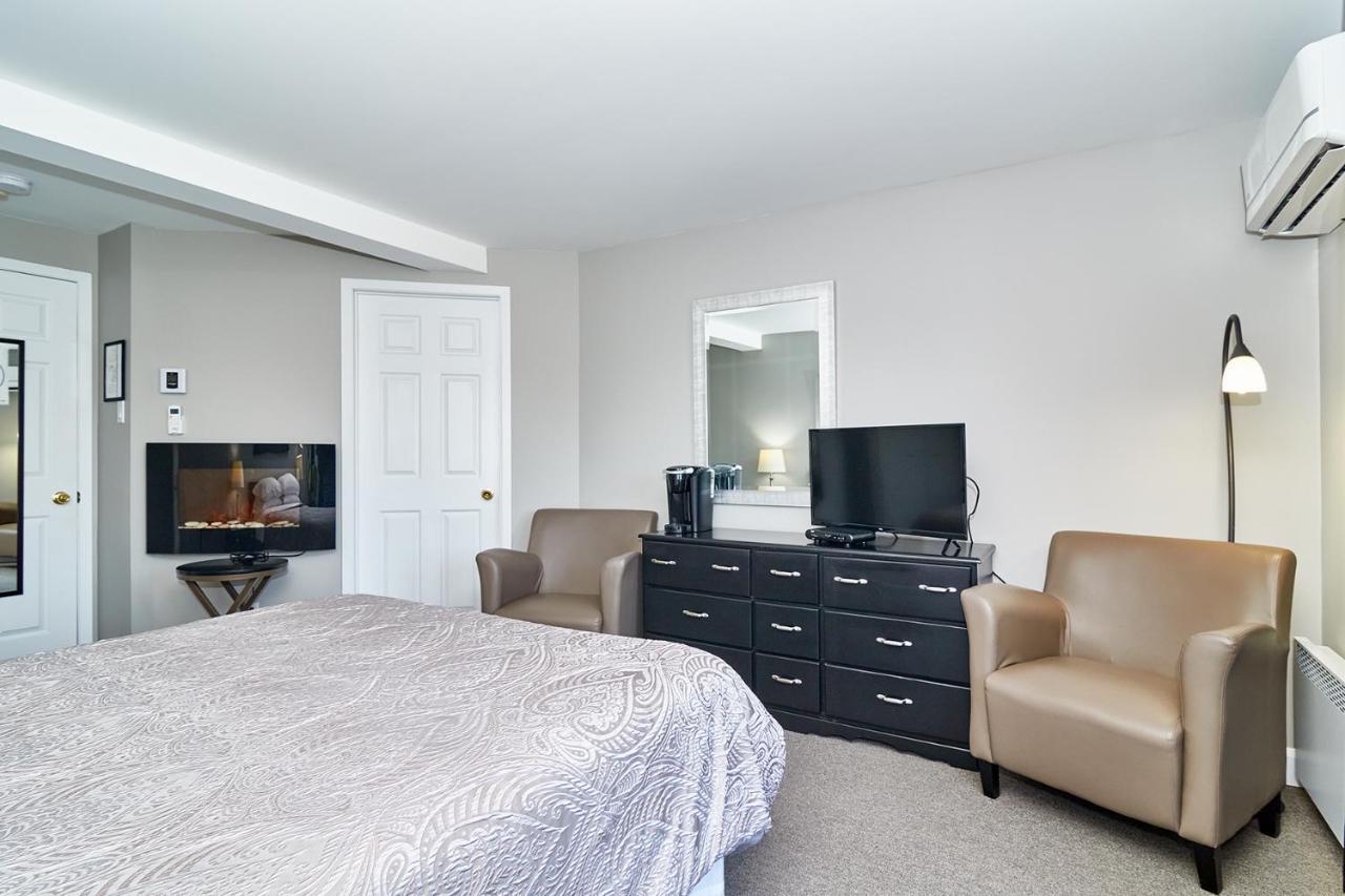 Auberge Aux Deux Pères Magog Esterno foto